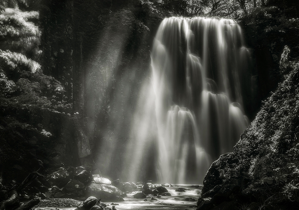 光芒.秋田.akita.滝